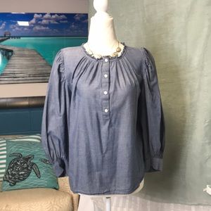 Gap denim blue blouse with ruffled collar and puffy sleeve, size xs (SUM197)